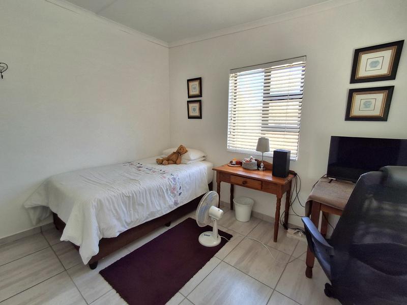 3 Bedroom Property for Sale in Britannia Bay Western Cape